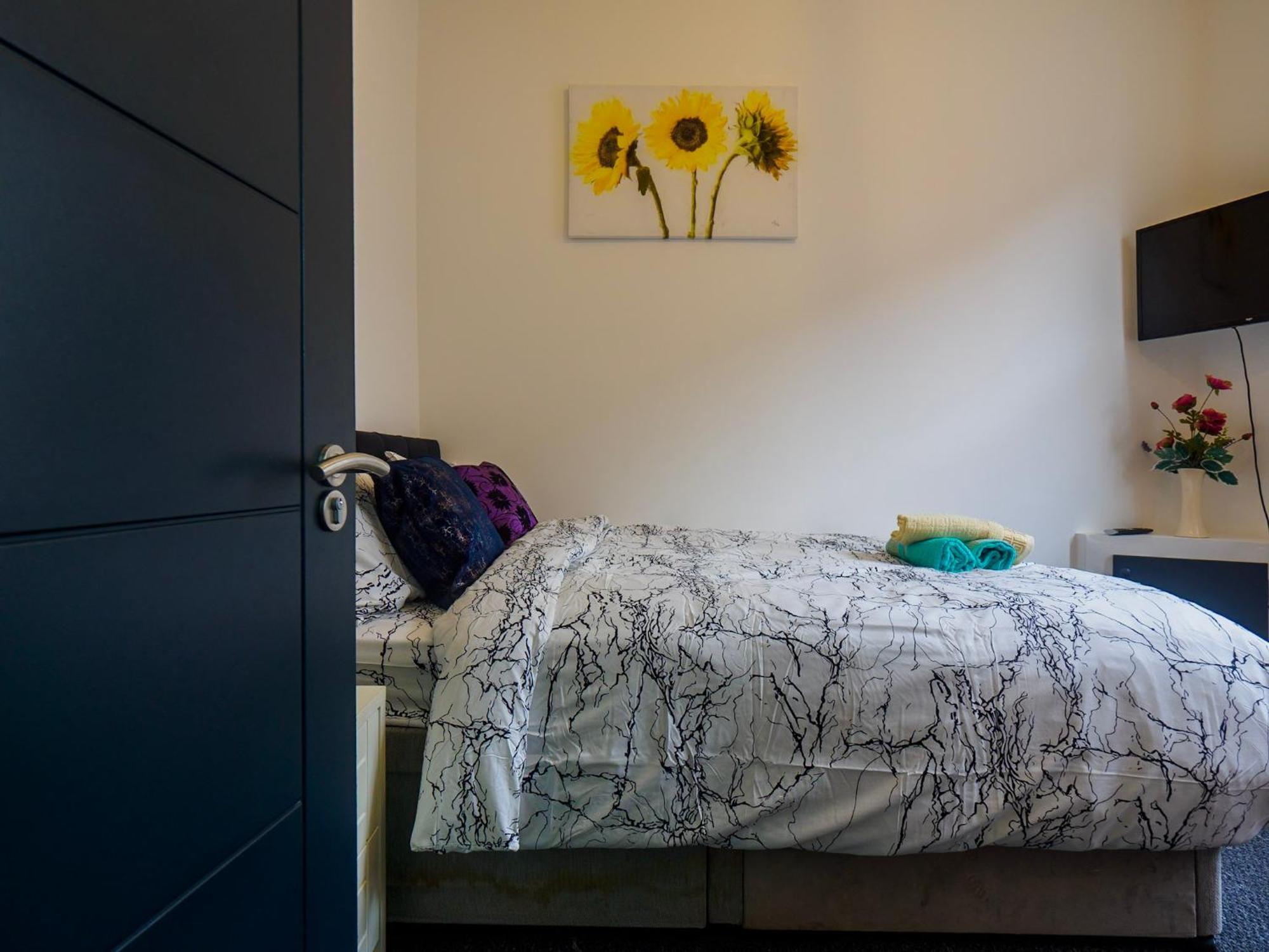 Chatham Lodge Cosy Large Double Room 1 Stoke-on-Trent ภายนอก รูปภาพ